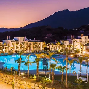 Hills Aparthotel Estepona