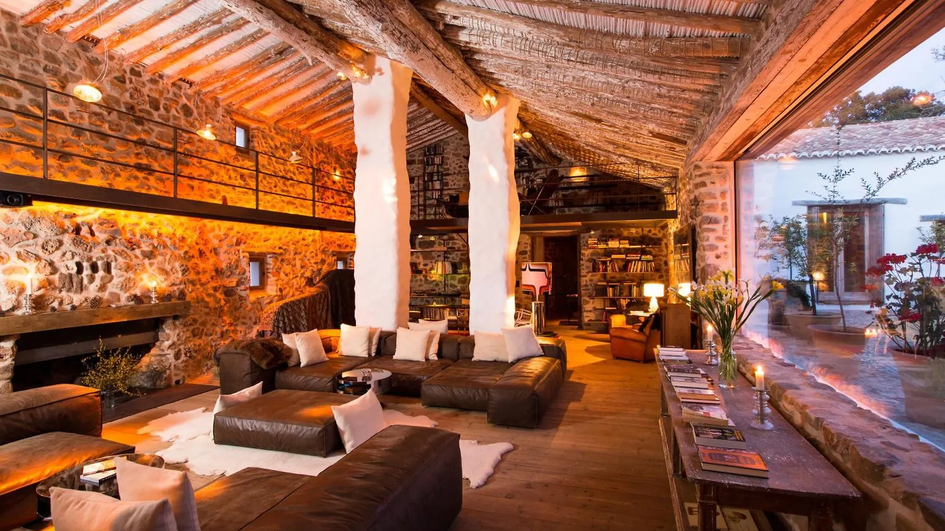 Country house La Donaira Guest House Montecorto Spain